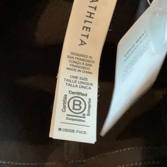 Athleta Cold Weather Train cap - Picture 6 of 8